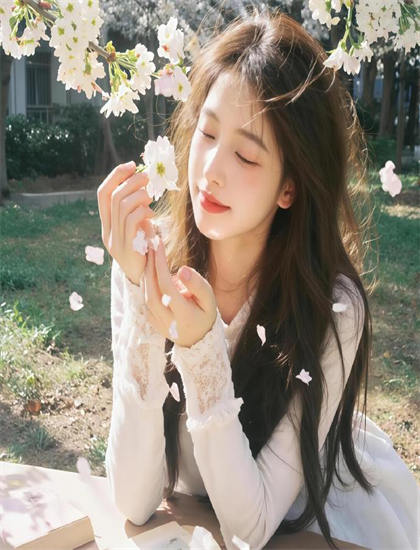 《格萨尔藏戏》评分测评大师级的：是否值得花时间观看的深度当代分析