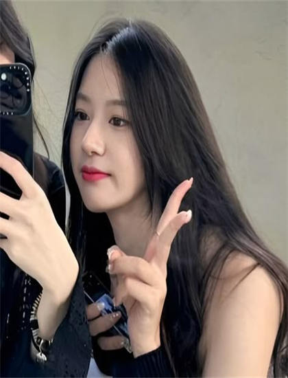 秘书.黑蝎诱惑角色研究：表演细节的精准把握与艺术处理 感受人物塑造的匠心